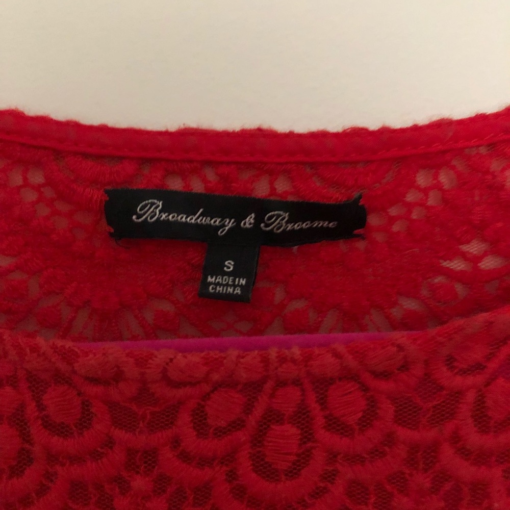 Lace Red Cropped Top - Picture 3 of 5